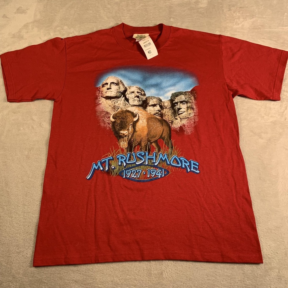 VTG Mt Rushmore Shirt Mens Medium‎ Red Buffalo Short Sleeve Souvenir Tourist NEW